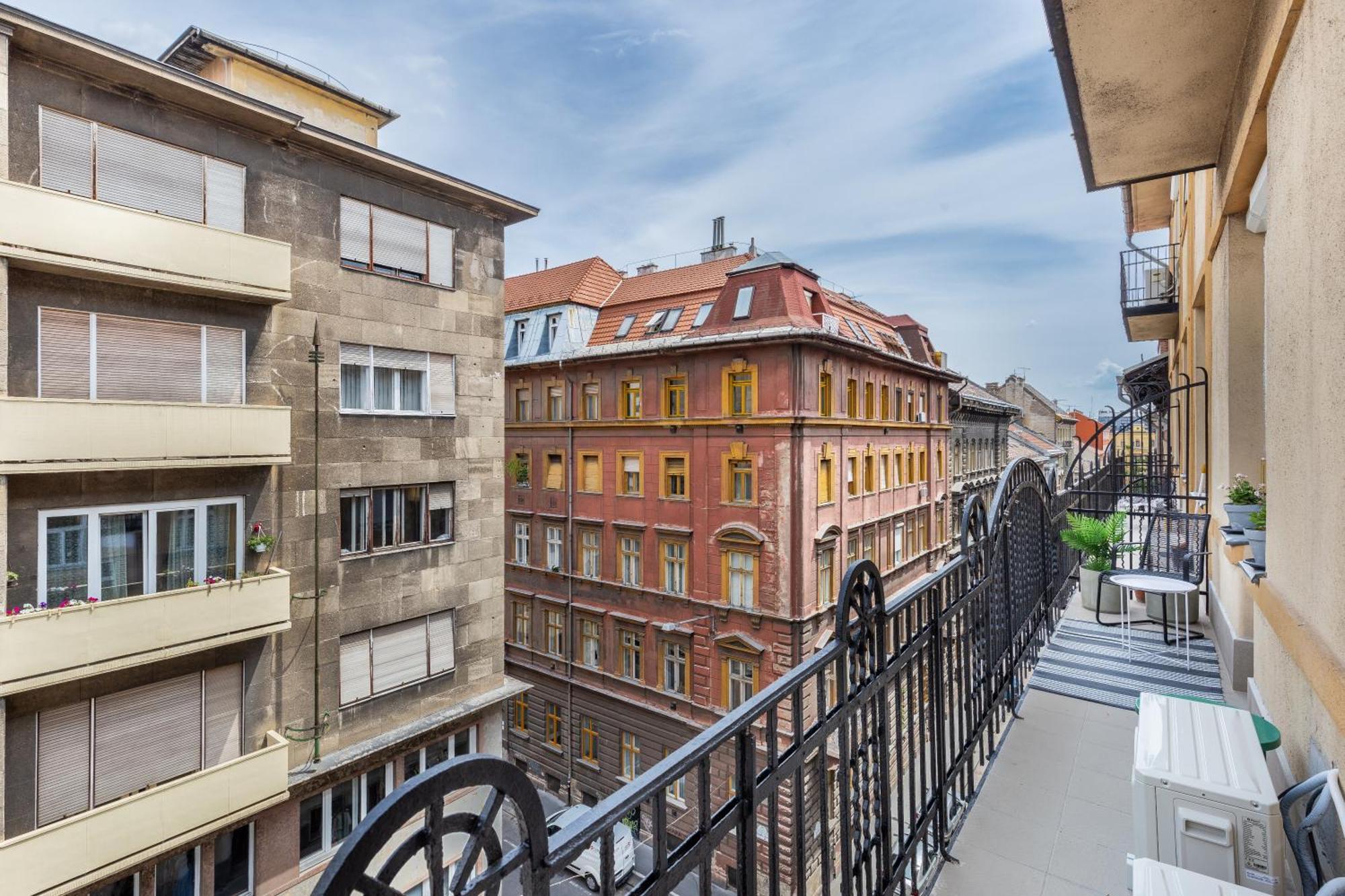 Tas Apartments Budapeste Exterior foto